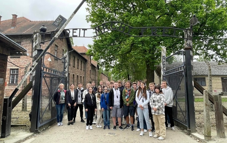 1 dzień wycieczki wizyta w Państwowym Muzeum Auschwitz Birkenau w