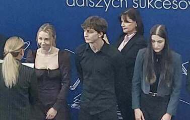 Stypendia Ministra Edukacji i Prezesa Rady Ministr&oacute;w 7