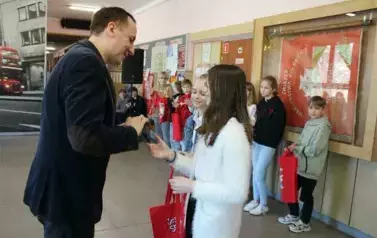 Wszyscy mamy marzenia. Aby jednak sprawić, że marzenia staną się rzeczywistością, potrzeba bardzo dużo determinacji, poświęcenia, samodyscypliny i wysiłku 16