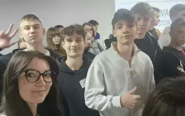 Multimedia (6)