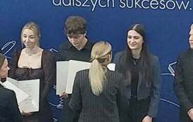 Stypendia Ministra Edukacji i Prezesa Rady Ministr&oacute;w 6