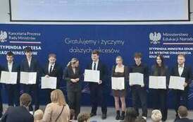 Stypendia Ministra Edukacji i Prezesa Rady Ministr&oacute;w 8