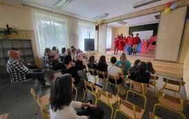 Dzień Mamy w IV b i VI a 7