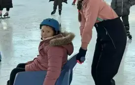 Klasy III SP na lodowisku BOSiR 7