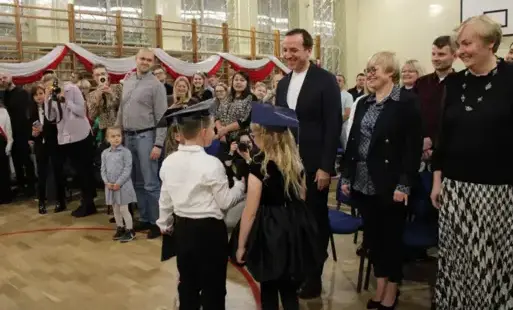 Zdjęcie do Uroczyście ślubujemy...