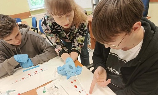 Zdjęcie do Kryminalne zagadki UMB z udziałem uczni&oacute;w XIII LO