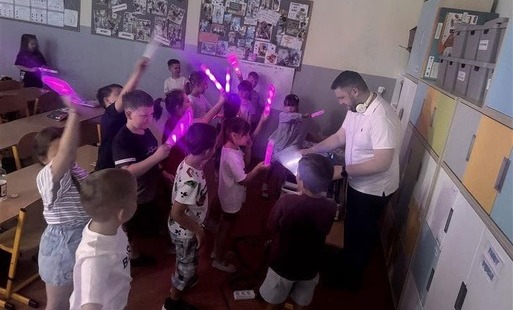 Zdjęcie do Dyskoteka zorganizowana przez tatę